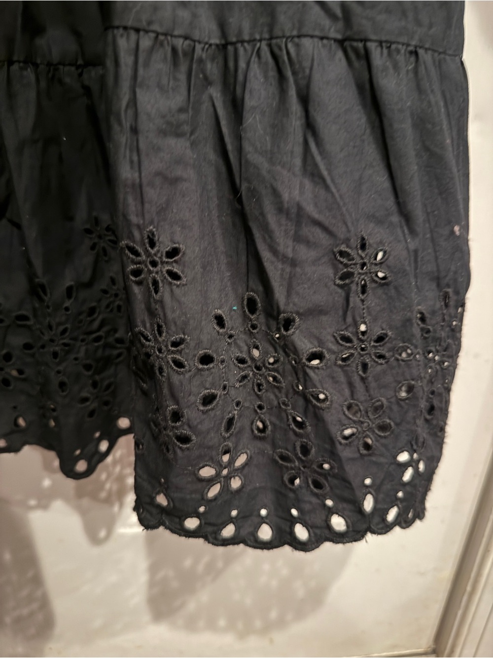GAP Tiered Mini Shirtdress Black puff sleeve casual cotton Eyelet - Picture 6 of 8